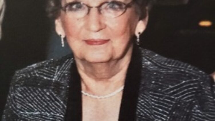 Mary Nell Swift, 87