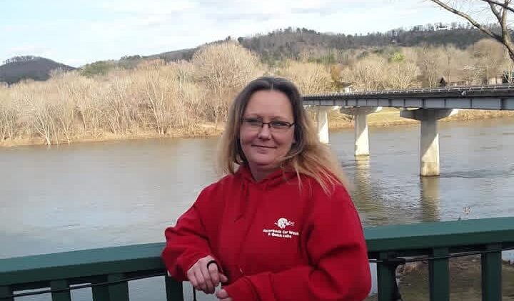 Melissa Reynolds Campbell, age 45